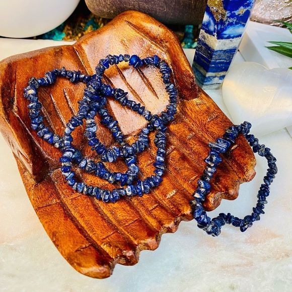 Blue Lapis Lazuli Chip Stretch Bracelet - Picture 5 of 6